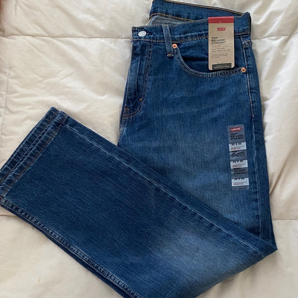 Levi's Men's Classic Straight Jeans in Deep Blue